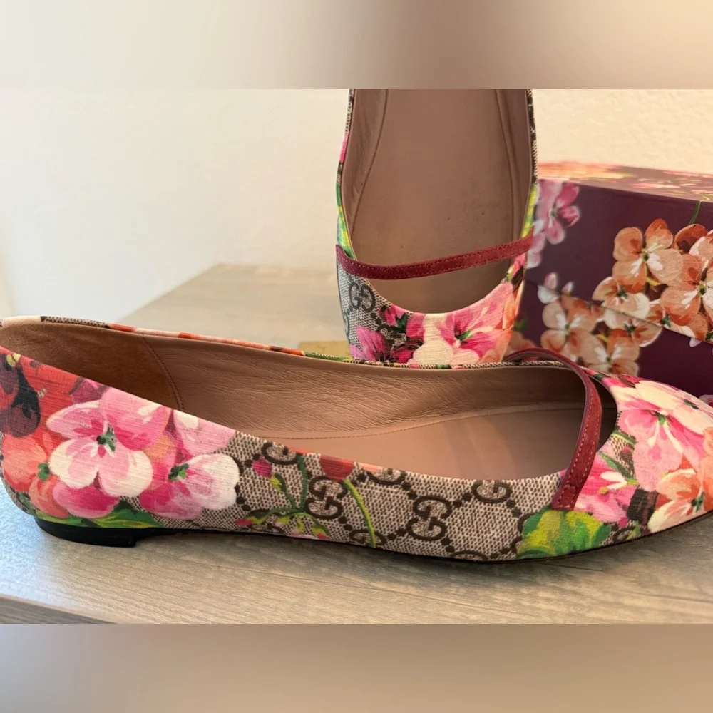 Gucci Pink Floral Flats Size 39+ - Picture 10 of 10